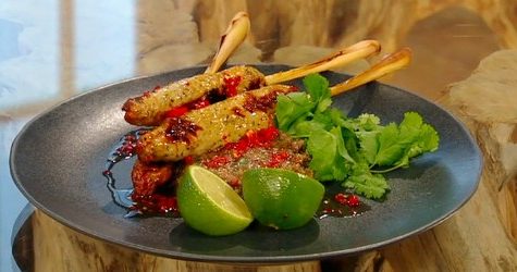 Grilled chicken skewers with chilli and aubergine relish