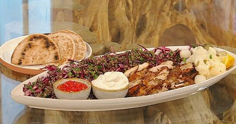 Shawarma pan chicken with lentil and pickled vegetable salad